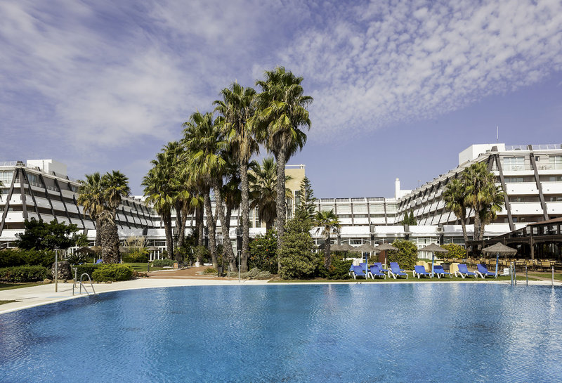 Hotel ILUNION Istlantilla in Islantilla, Jerez De La Frontera Pool