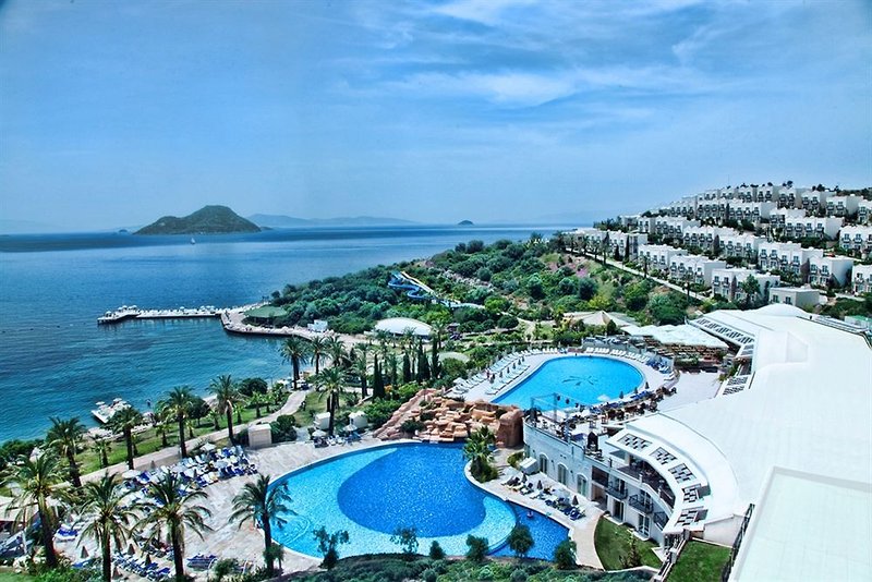 Yasmin Bodrum Resort in Turgutreis, Bodrum Pool