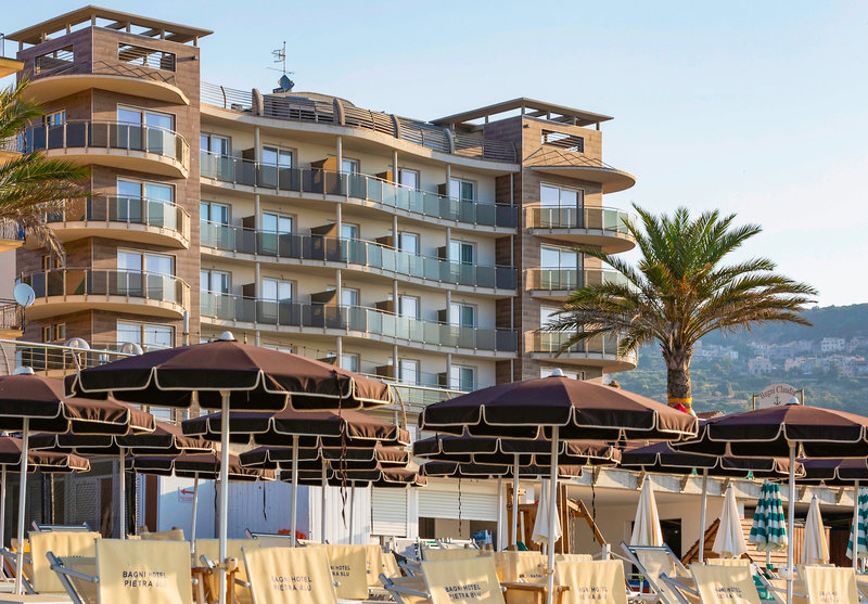 Grand Hotel Pietra Ligure in Pietra Ligure, Genua Außenaufnahme