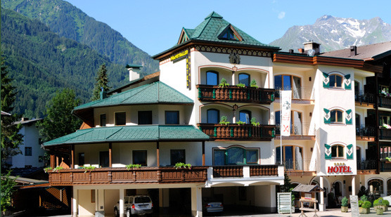 Pramstraller in Mayrhofen, Innsbruck (AT) Außenaufnahme