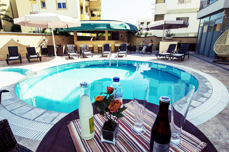 Comfort Hotel in Rhodos-Stadt, Rhodos Pool