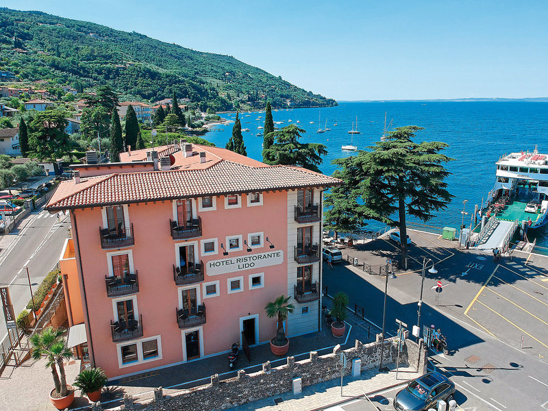 Hotel Lido in Torri del Benaco, Verona Außenaufnahme