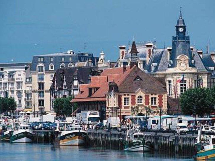 Beach Hotel in Trouville-sur-Mer, Caen Außenaufnahme