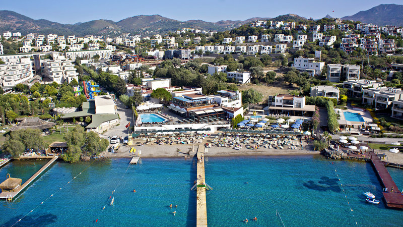 Cactus Fleur Beach Club in Yalikavak, Bodrum Strand