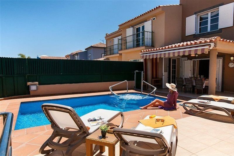 Villa Meloneras Hills 16 Holiday Rentals in San Bartolomé de Tirajana, Gran Canaria Pool