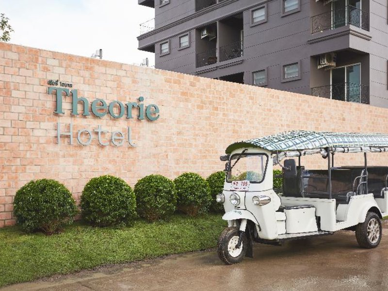 Theorie Hotel Sukhumvit by Tolani in Samut Prakan, Bangkok Sport und Freizeit