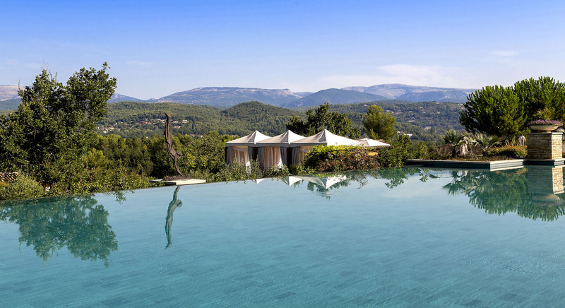 Terre Blanche Hotel Spa Golf Resort in Fayence, Nizza Pool