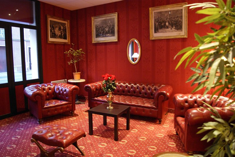 Hotel Bonaparte in Rouen, Paris-Charles De Gaulle Lounge/Empfang