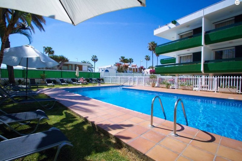 Apartamentos Dunaoasis Maspalomas in Maspalomas, Gran Canaria Pool