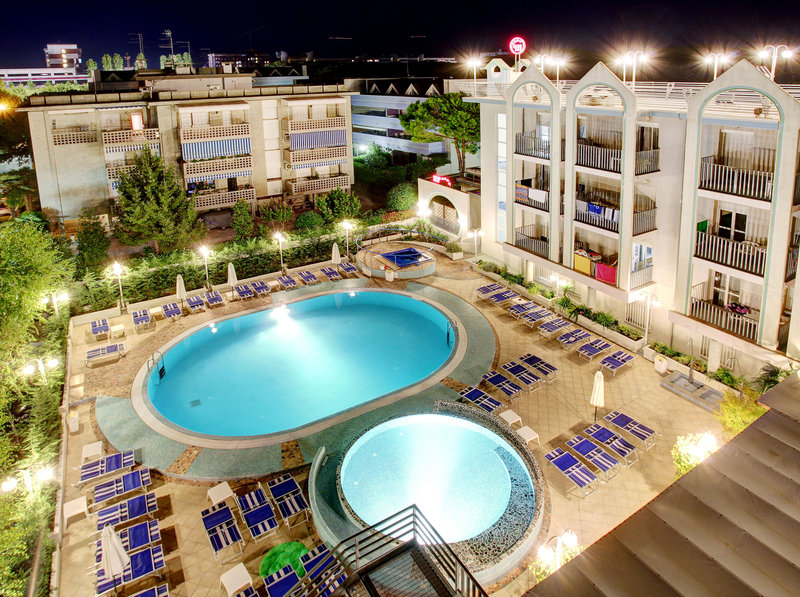 Hotel Palace Lignano in Lignano Sabbiadoro, Venedig Pool