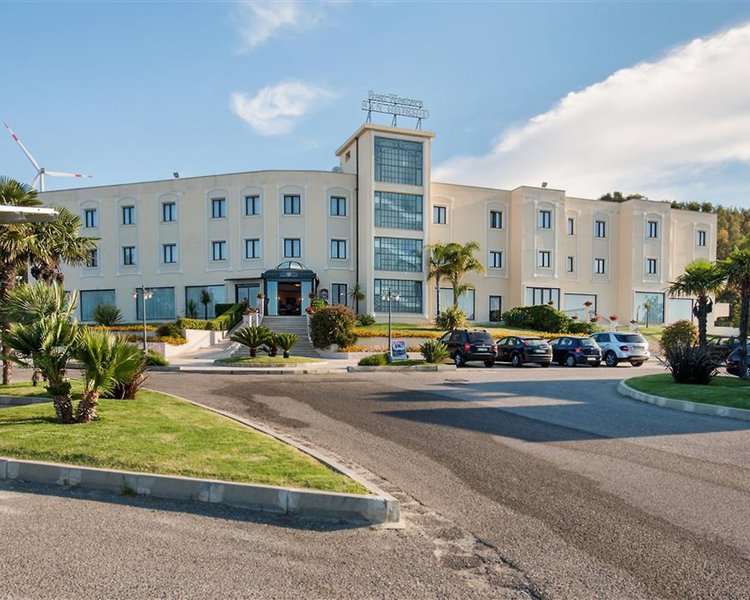 Best Western Hotel San Giorgio in Crotone, Lamezia Terme Außenaufnahme