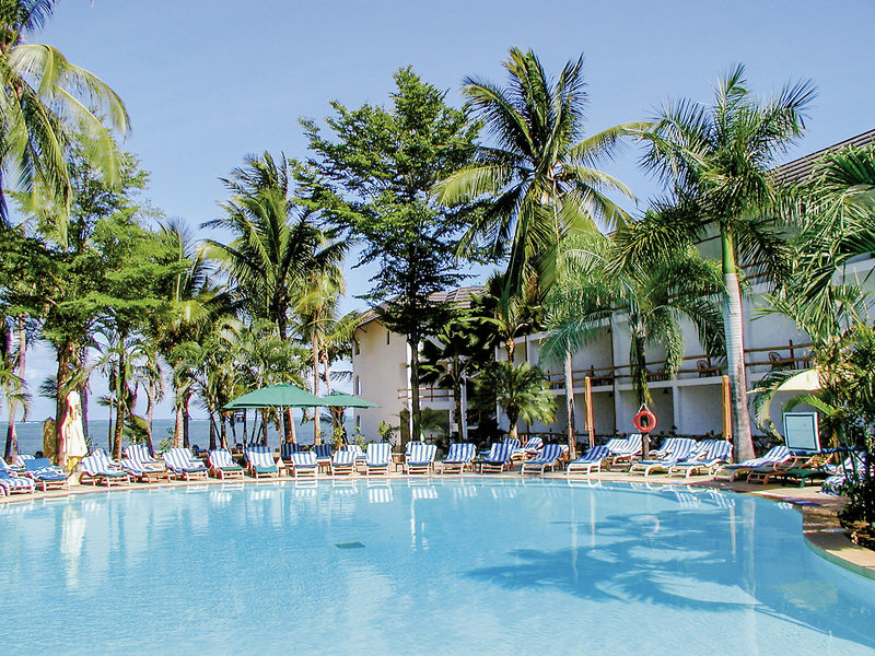 Travellers Beach Hotel in Bamburi Beach, Zanzibar (Tansania) Pool