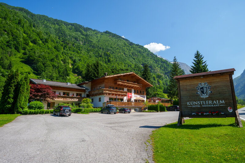 Künstleralm Hotel & Apartments in Kaprun, Salzburg (AT) Außenaufnahme