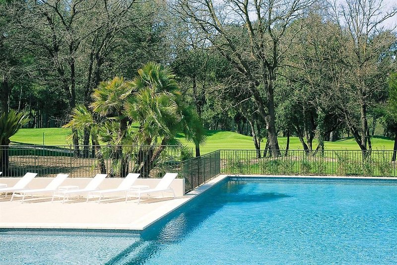 Mas du Grand Vallon Golf Resort in Mougins, Nizza Pool