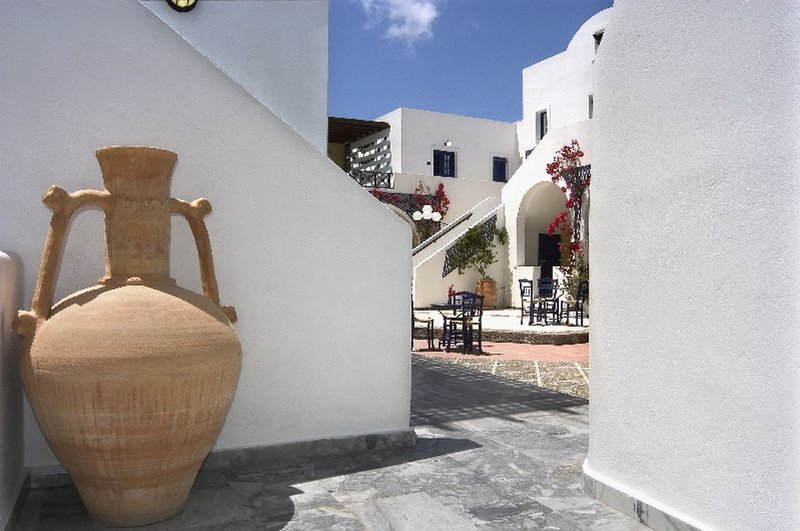 Kouros Village in Perissa, Santorini Außenaufnahme