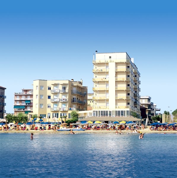 Club Hotel Bikini & Tropicana in Lido di Savio, Rimini Außenaufnahme