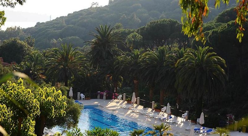 Rosselba Le Palme in Portoferraio, Elba Island Pool