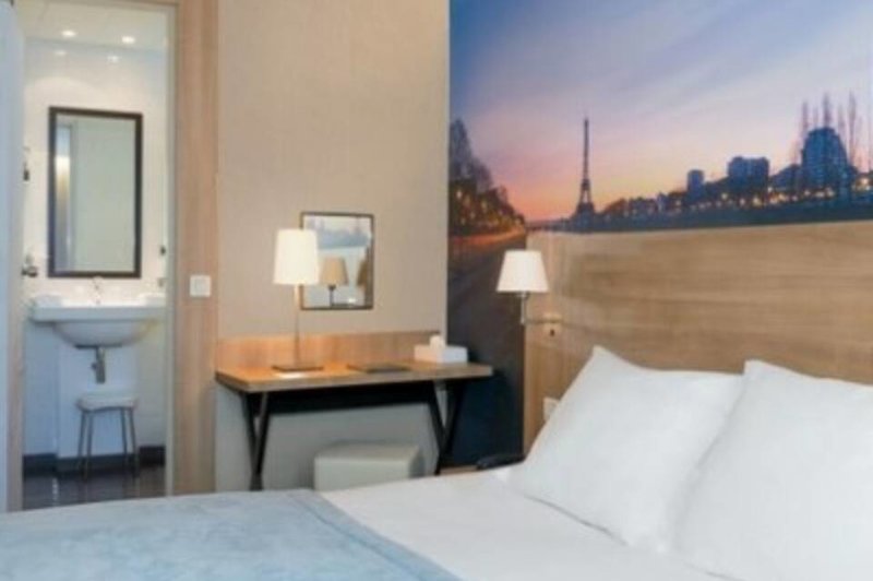 Best Western Rives de Paris La Défense in Courbevoie, Paris-Charles De Gaulle Wohnbeispiel