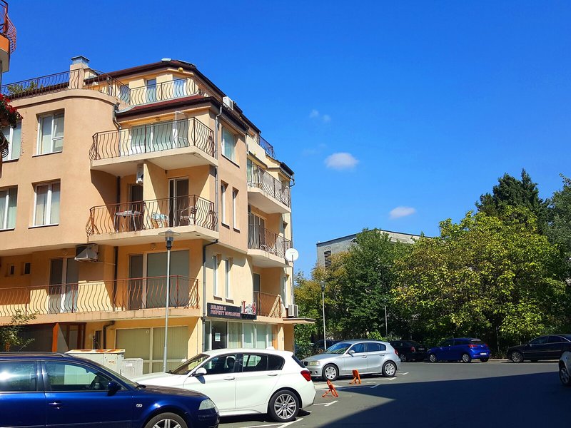 Aphrodite Apartments in Nessebar, Burgas Außenaufnahme