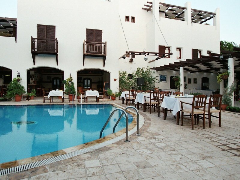 Ece Hotel in Göltürkbükü, Bodrum Außenaufnahme