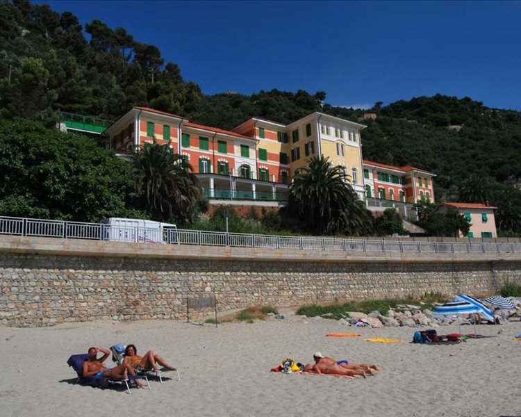 Hotel Del Golfo in Finale Ligure, Nizza Strand