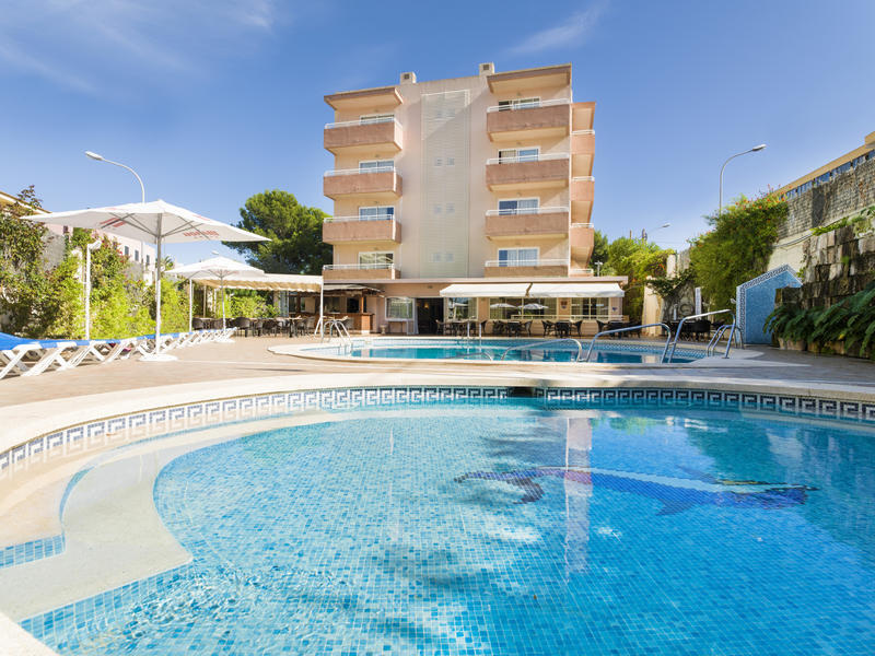 Sky Senses Hotel in Santa Ponsa, Mallorca Pool