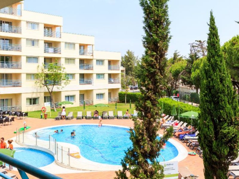 The Patio Suite Hotel in Praia da Falesia, Lissabon Außenaufnahme