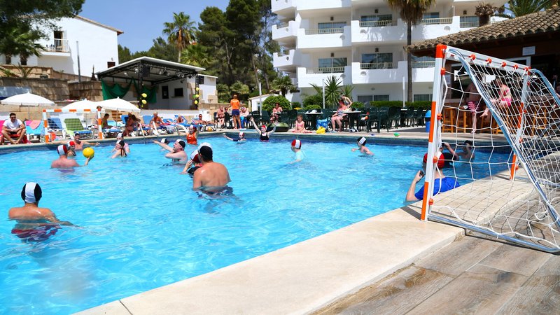 Globales Costa de la Calma in Santa Ponsa, Mallorca Pool