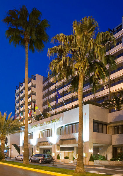 Hôtel Barrière Le Gray d'Albion in Cannes, Nizza Außenaufnahme