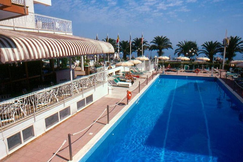 Hotel Pietra di Luna in Maiori, Neapel Pool