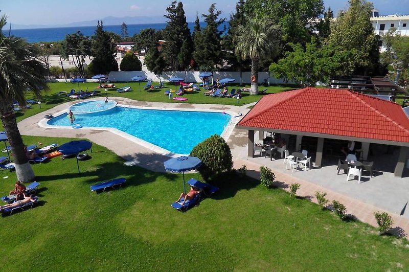 Matoula Beach Hotel in Ialysos, Rhodos Pool