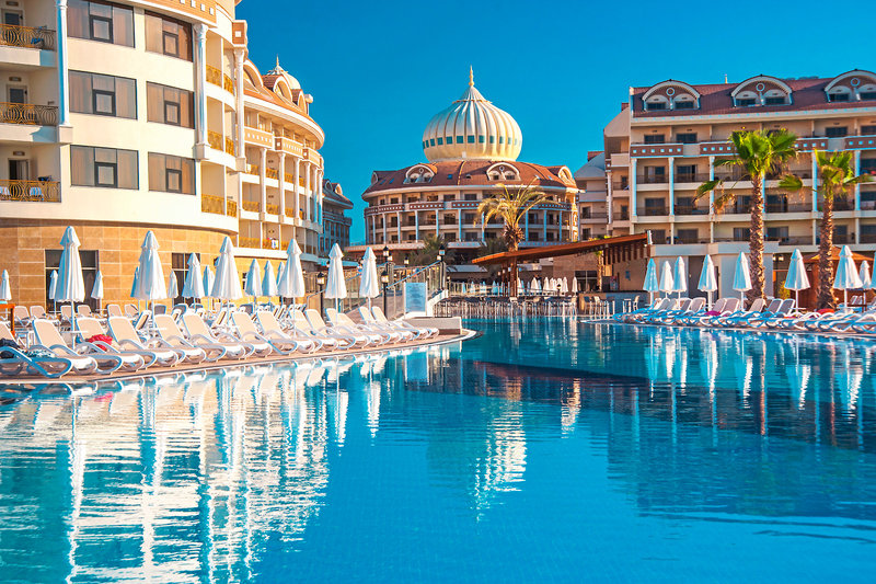 Kirman Belazur Resort & Spa in Bogazkent, Antalya Außenaufnahme