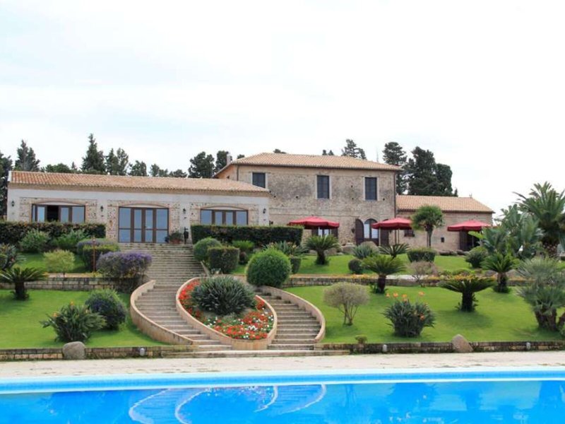 Villaggio Dolomiti Sul Mare in Briatico, Lamezia Terme Außenaufnahme