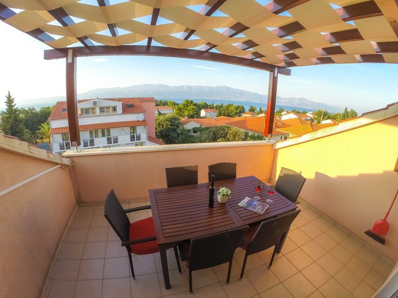 Villa Midea in Supetar, Split (Kroatien) Terasse