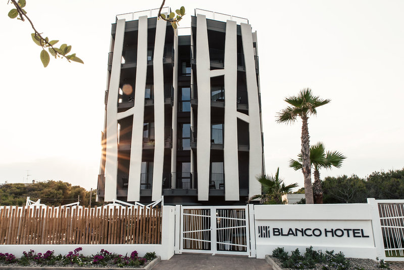 Blanco Hotel in Marina di Castellaneta, Bari Außenaufnahme