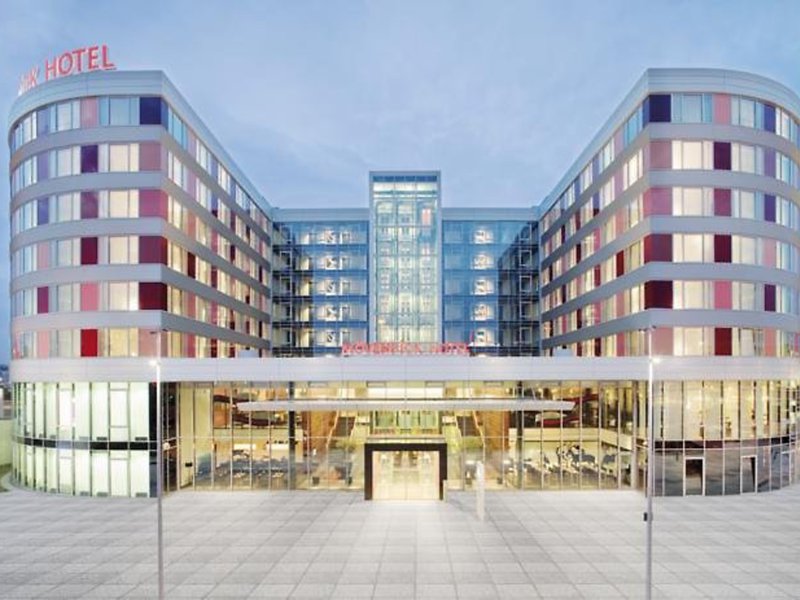 Mövenpick Hotel Stuttgart Airport in Stuttgart, Stuttgart (DE) Außenaufnahme