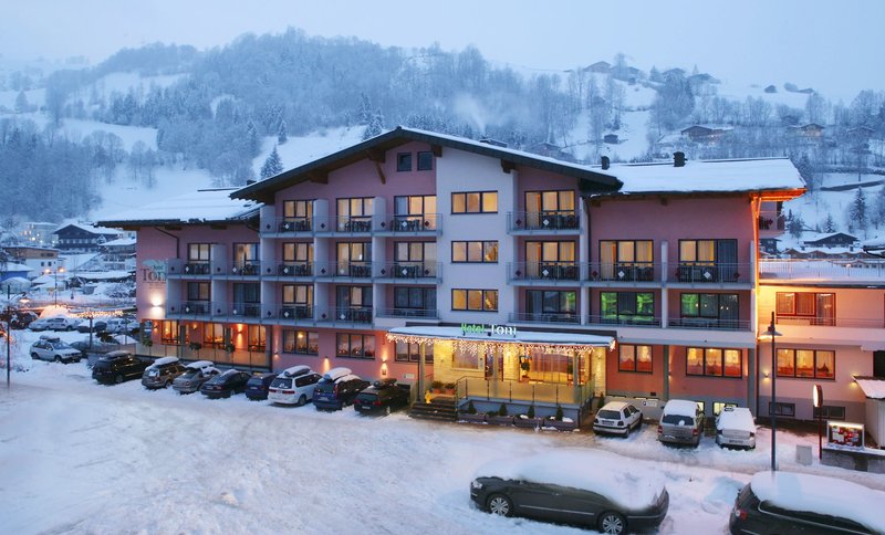 Hotel Toni in Kaprun, Außenaufnahme