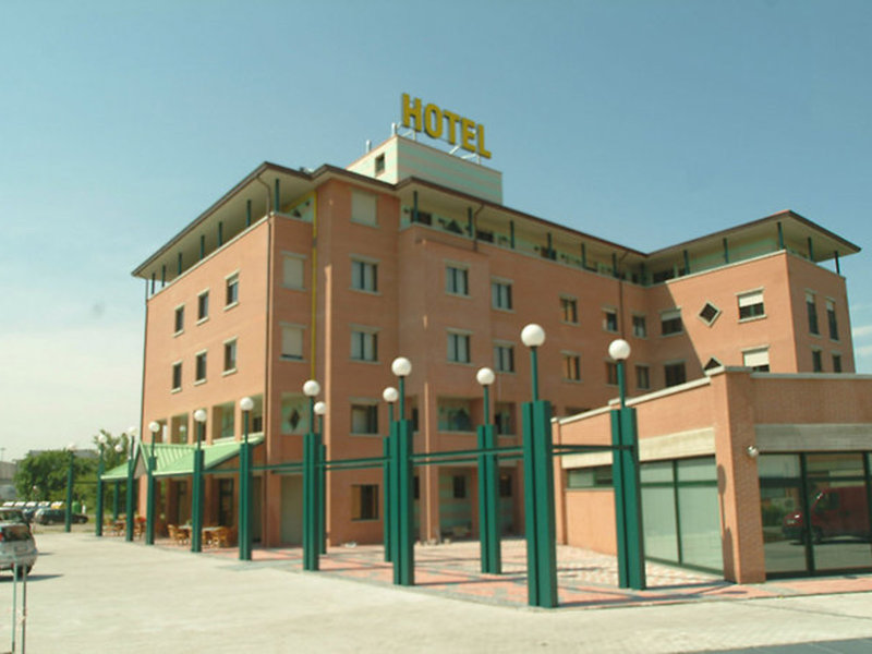 Leonardo Hotel in Parma, Mailand (Malpensa) Außenaufnahme