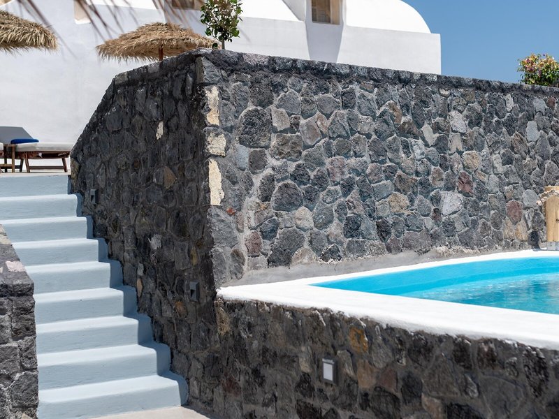 White Dream Suites in Kontochori, Santorini Pool