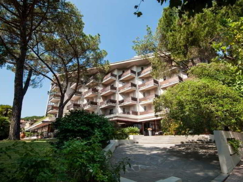 Hotel Michelangelo in Montecatini Terme, Florenz Außenaufnahme