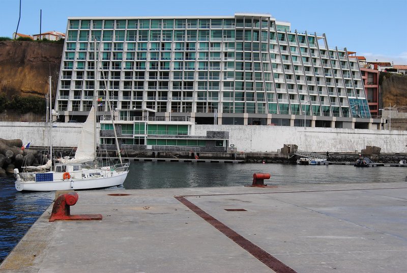 Angra Marina Hotel in Angra do Heroísmo, Terceira (Azoren) Außenaufnahme