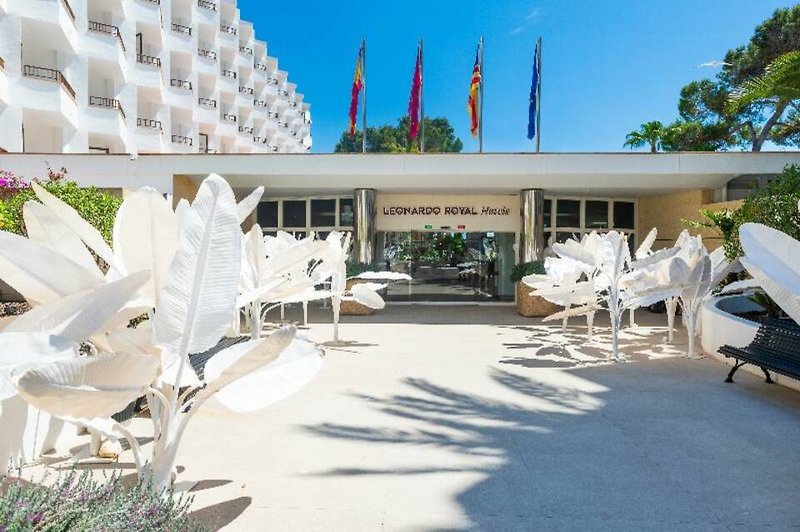 Leonardo Royal & Suites Hotel Ibiza Santa Eulalia in Santa Eulalia del Rio, Ibiza Terrasse