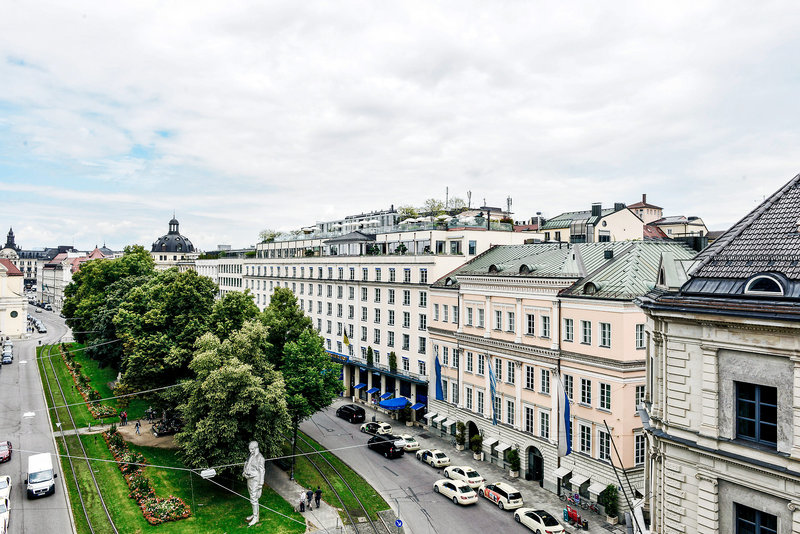 Bayerischer Hof in München, München (DE) Außenaufnahme