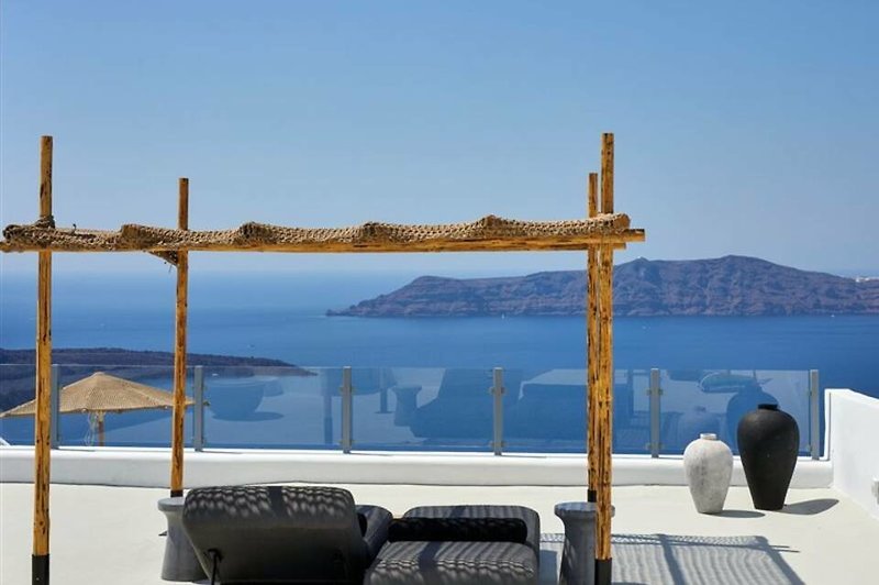 You & Me Suites in Firostefani, Santorini Terrasse