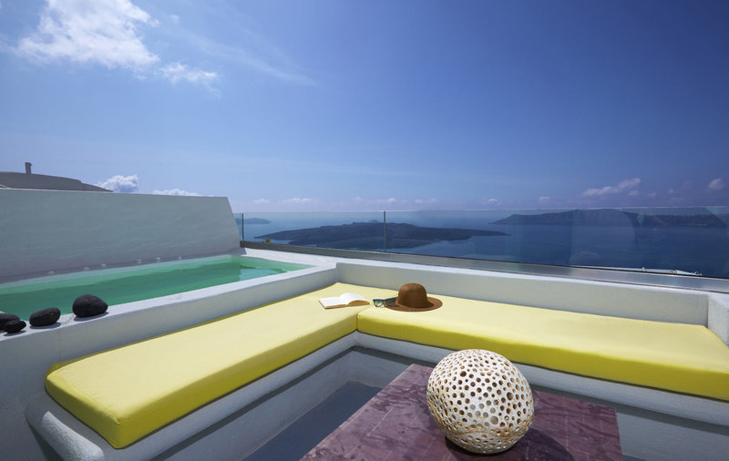 Caldera Apex Suites in Fira, Santorini Terasse