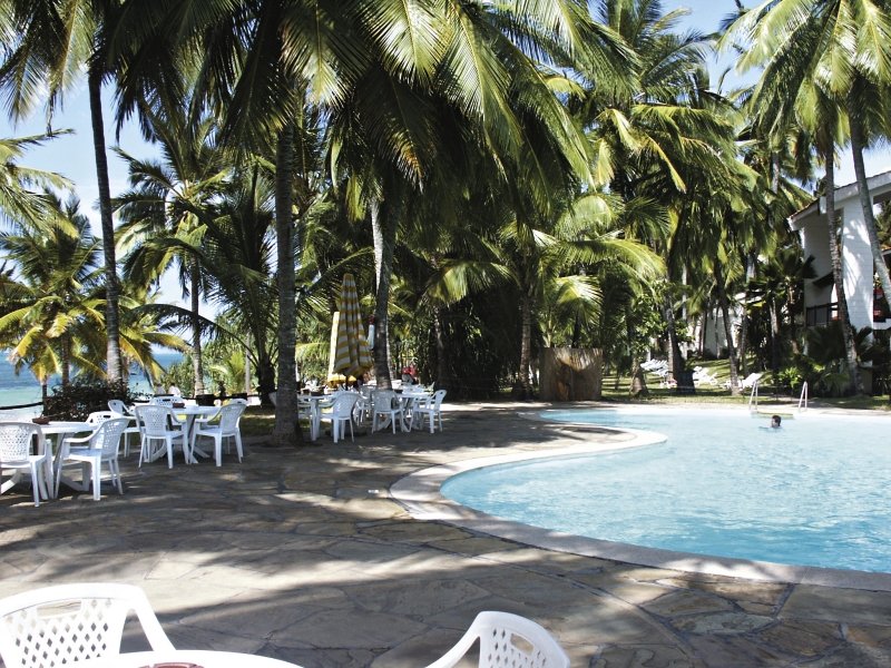 Dolphin Beach in Shanzu Beach, Mombasa (Kenia) Pool