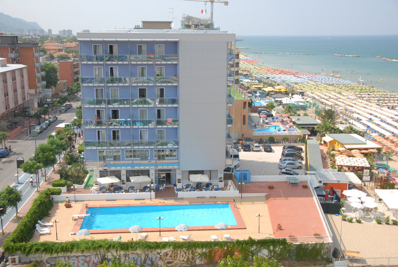 Hotel Majestic in Pesaro, Außenaufnahme