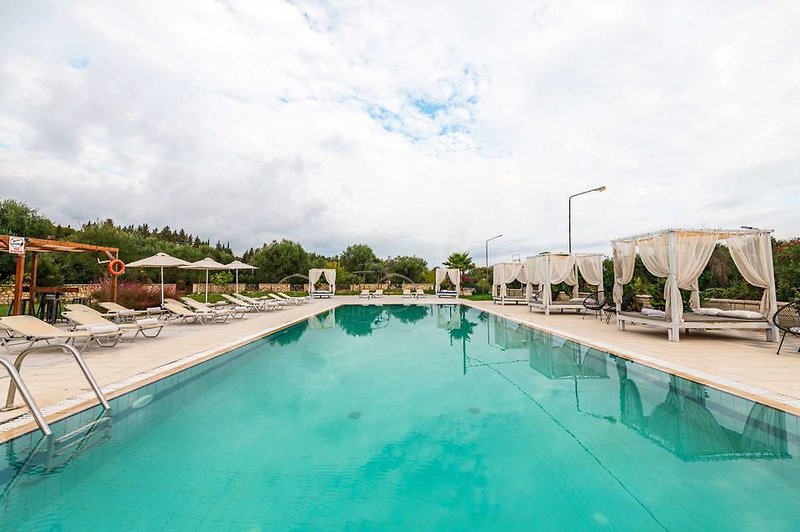 Ekati Mare Boutique Resort in Kavos, Korfu Pool