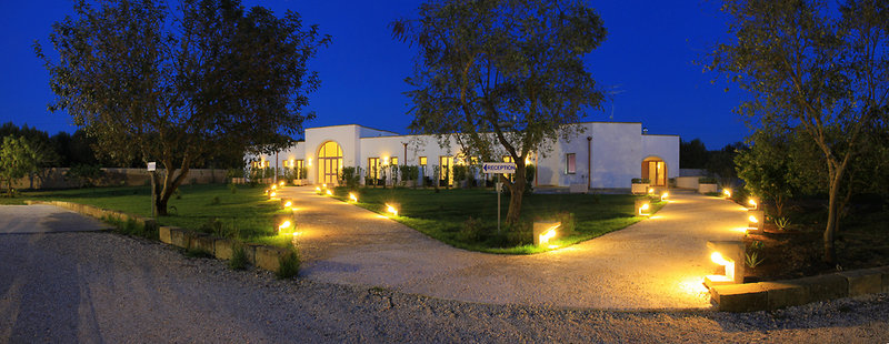 Corte dei Melograni Hotel Resort in Otranto, Brindisi Außenaufnahme