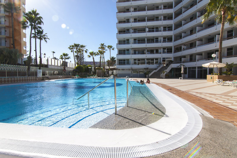 Corona Blanca in Playa del Inglés, Gran Canaria Pool